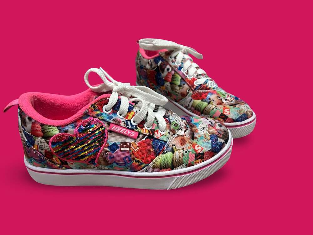 Heelys Pro 20 Prints Skate Shoes Multi-Color Heart Sequins Youth Size 4